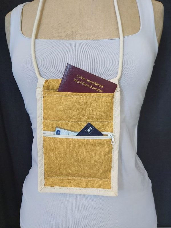 pochette passeport "tt"